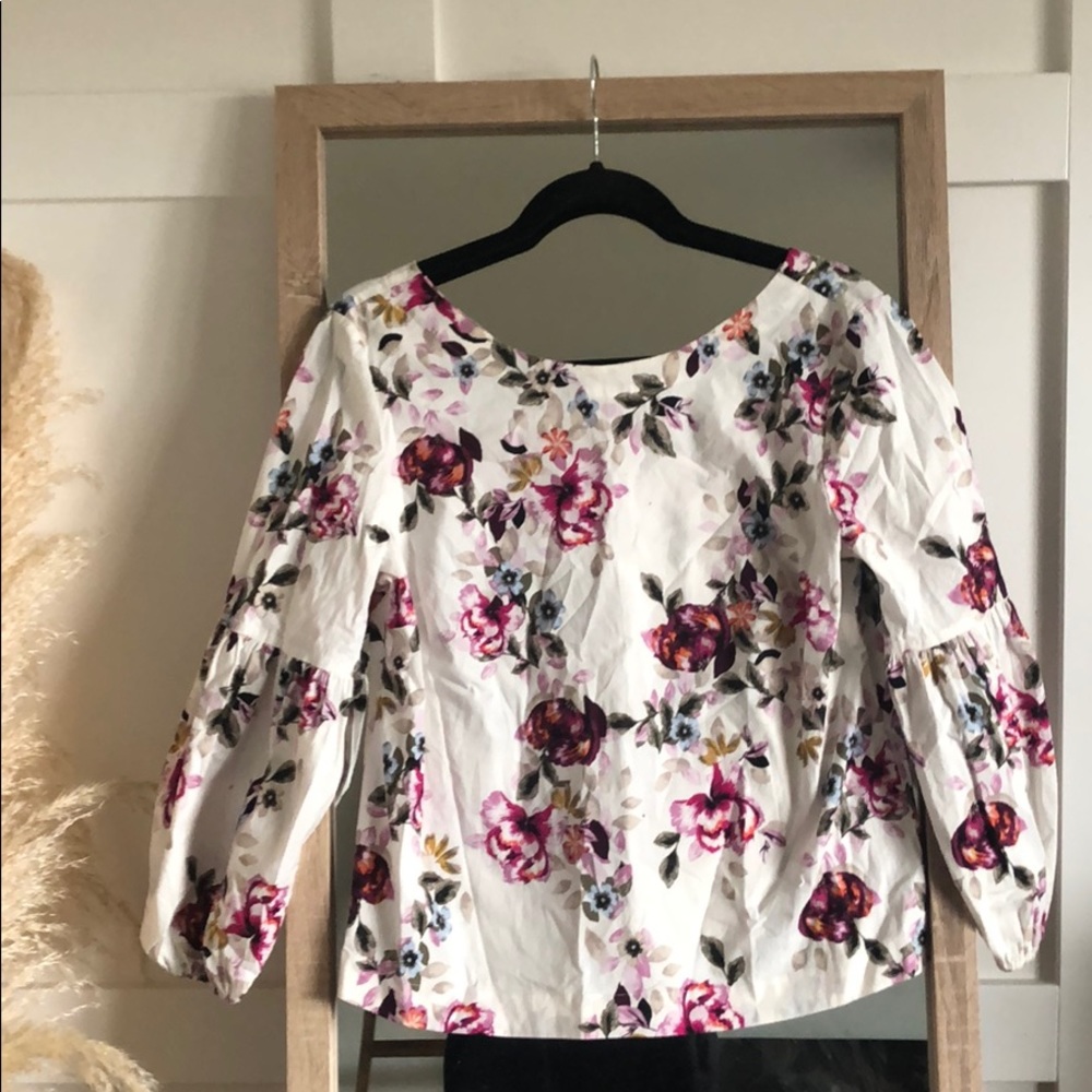 WHBM top